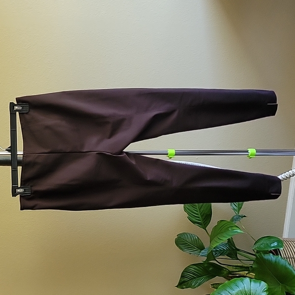 EUC. St.John sz 4 basic pant with side zipper. - Picture 4 of 7